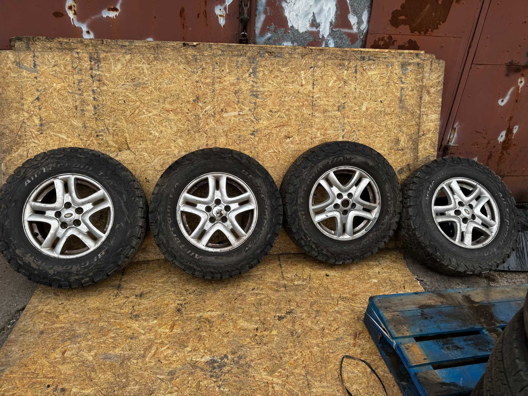 Felgi rang rover I 16' + opony komplet