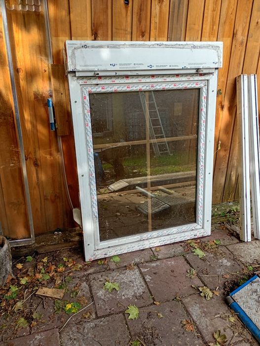 Okno z roletą zewnetrzną