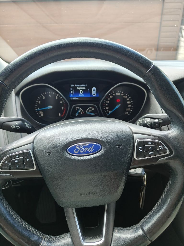 Ford Focus 1.6 Ti-VCT 125 km