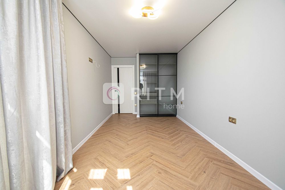 Продається стильна 2-кімнатна квартира з дизайнерським ремонтом