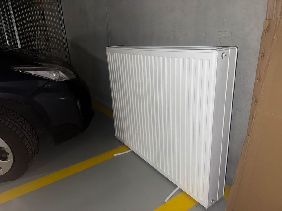 Grzejnik panelowy stalowy boczny 1100x900