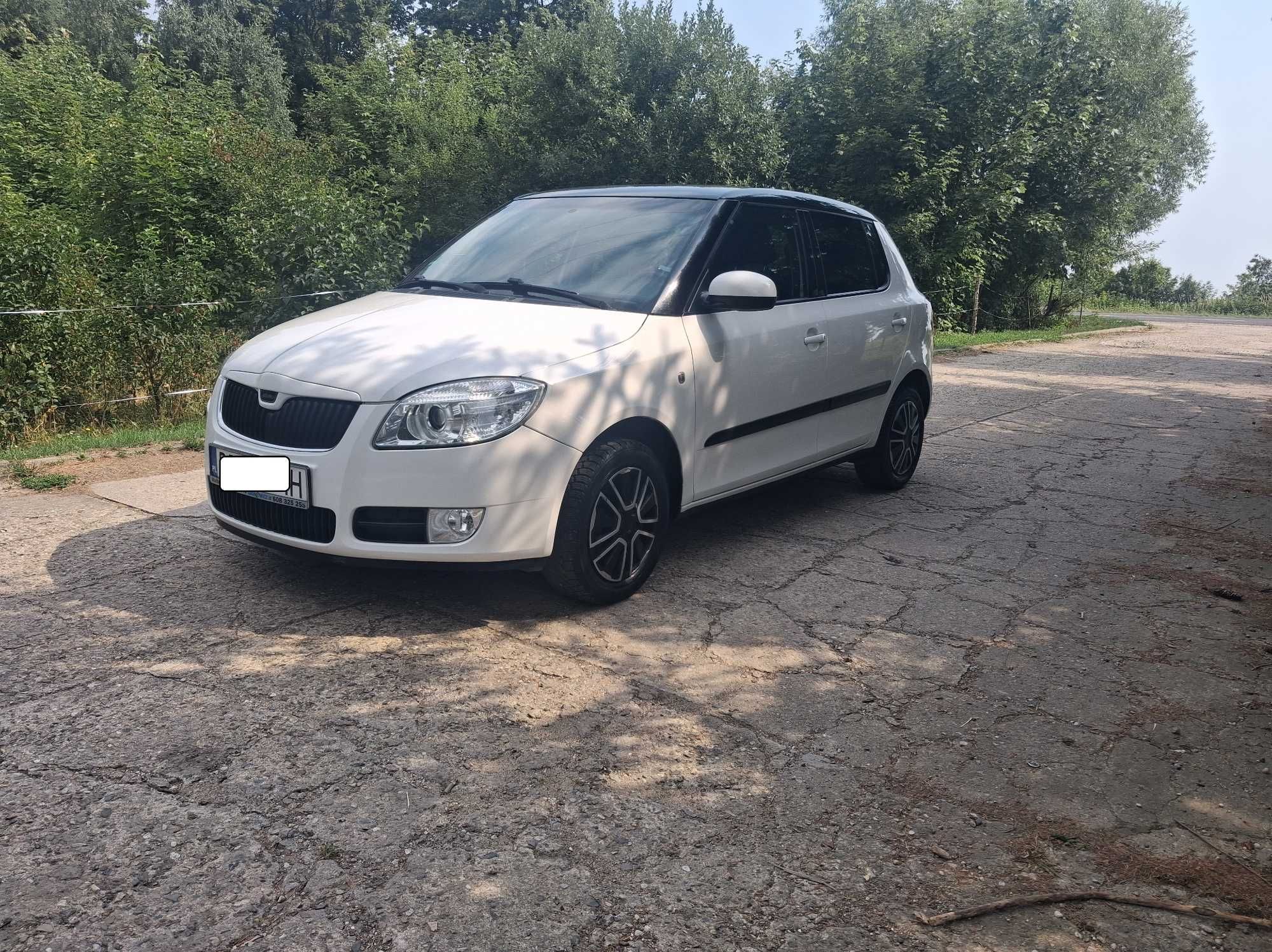 Skoda Fabia II 1,4 Wersja Monte Carlo z Czarnym Dachem