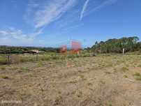 Terreno urbano para construção de 4 moradias geminadas