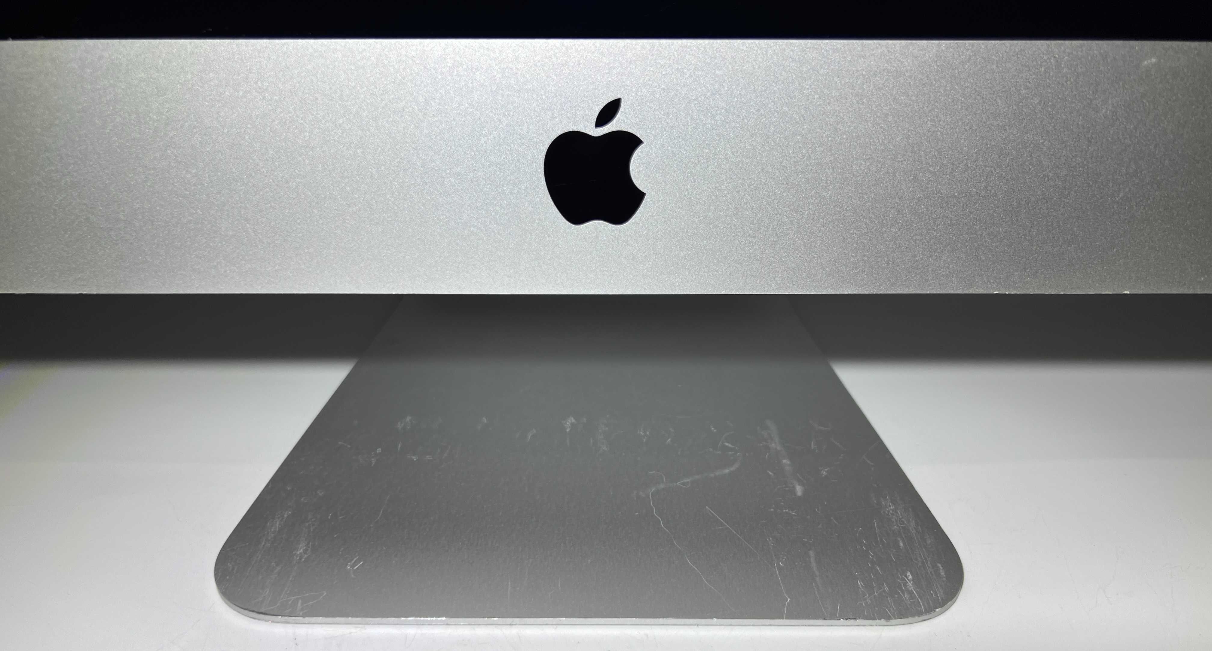 Apple iMac 27 with Retina 5K 2020 (MXWT2) Скол на рамцi.