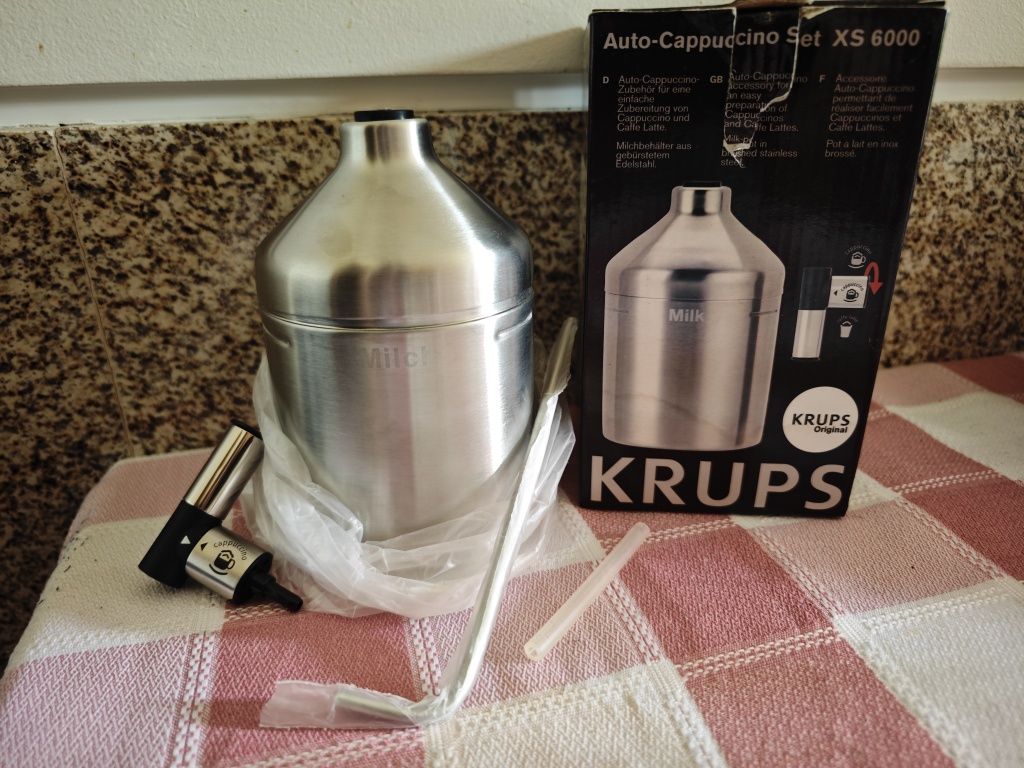 Máquina de Café Automática KRUPS EA8260