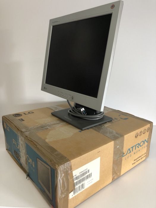 Sprzedam monitor LG 15 Flatron używany