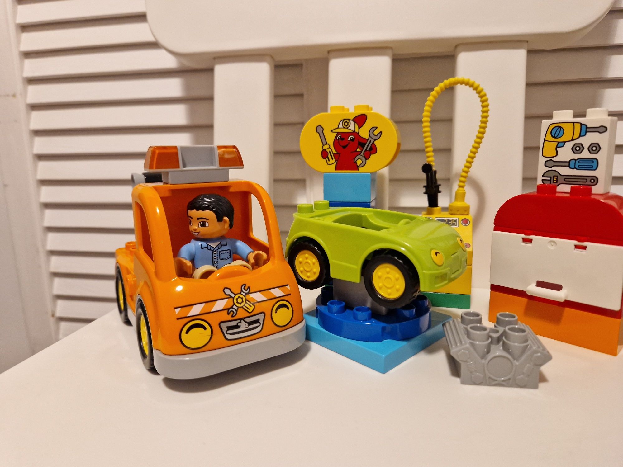 Lego Duplo  10814 Holownik Warsztat samochodowy  Tow truck