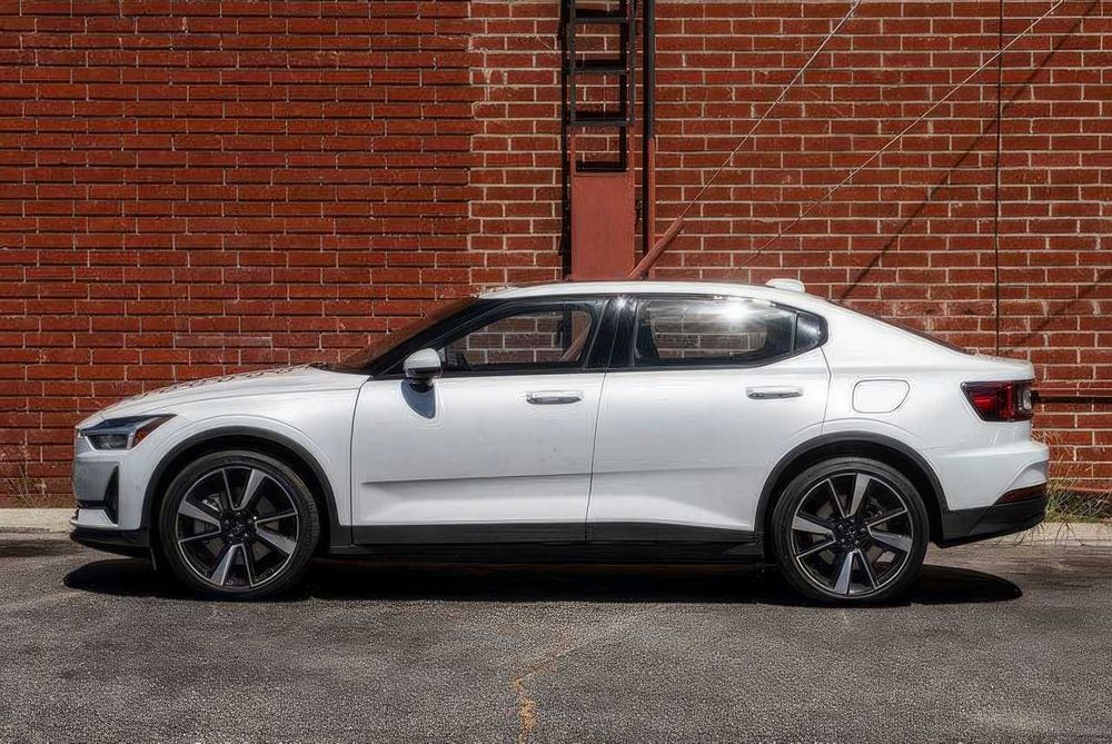 Polestar 2 Launch Edition      2021