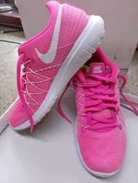 Buty sportowe damskie Nike rozmiar 40