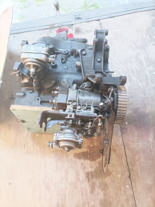 Двигуни гольф 2 на розбір