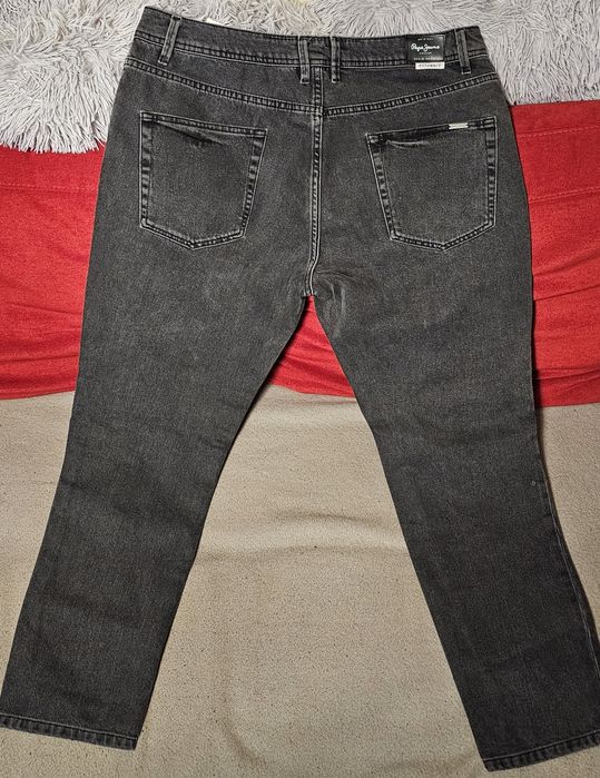 Nowe czarne męskie spodnie Pepe Jeans, rozmiar 34/28