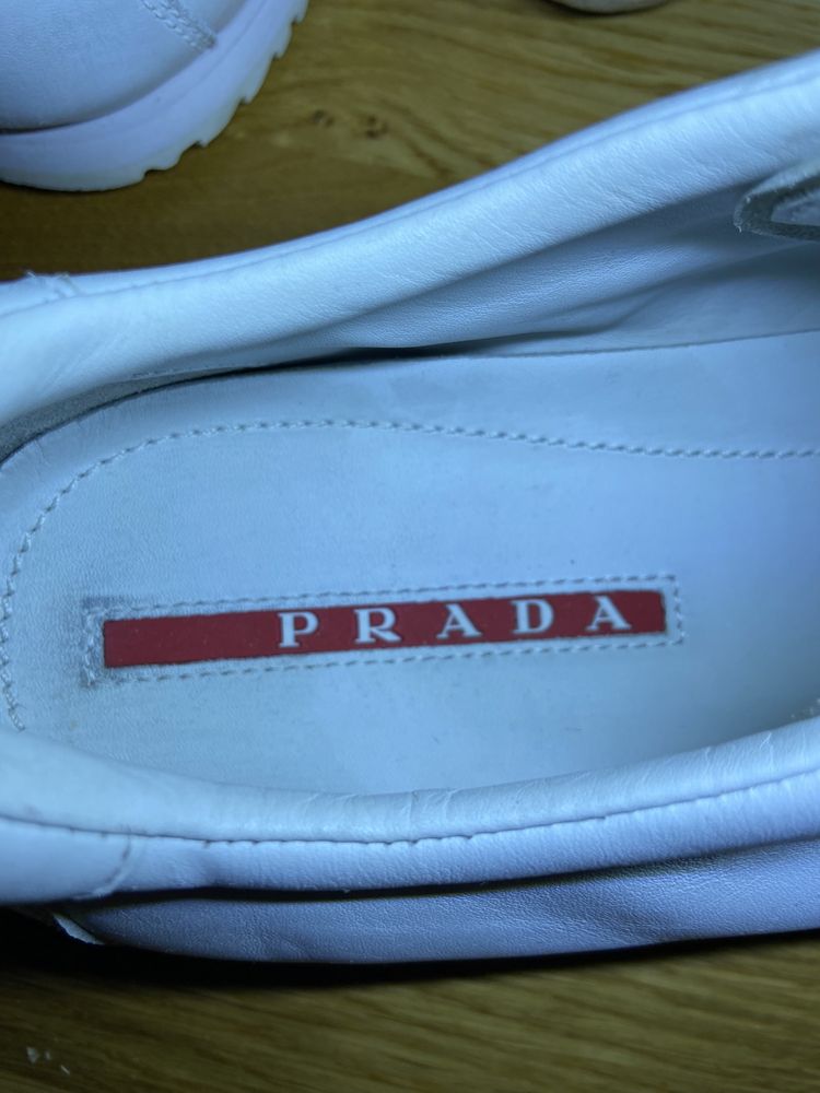 Крассовки шкіряні Prada 43 розмір