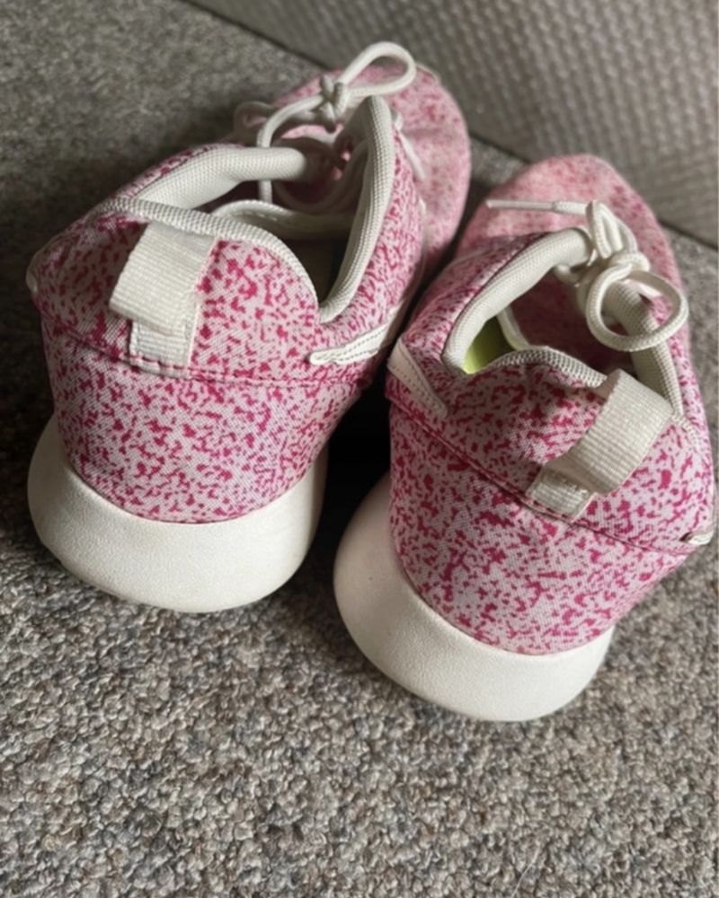 Buty Nike roshe run rózowe 38