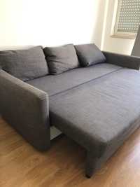 Vende se Sofa cama de 3 lugares do ikea cinzento