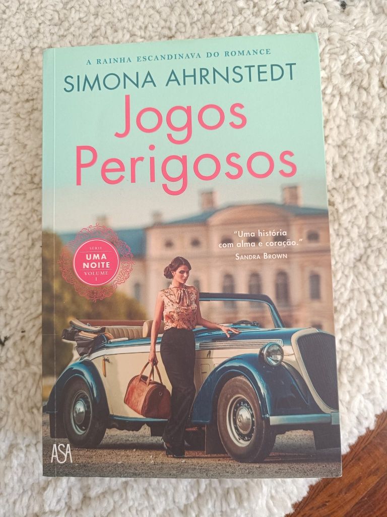 Livro "Jogos perigosos" de Simona Ahrnstedt