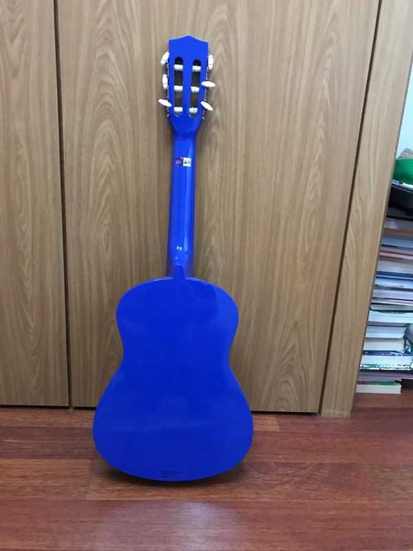 Guitarra acústica Junior - Music Alley