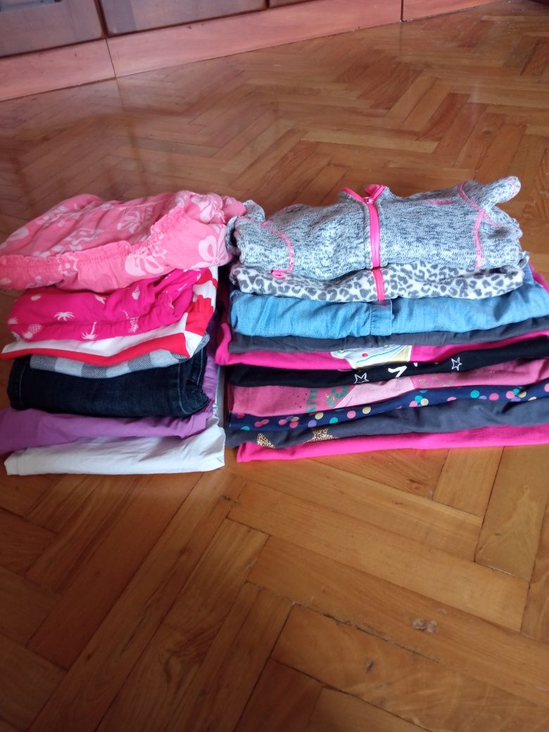 Paka 20 sztuk bluza t-shirt sukienka spodenki jeansy roz 128