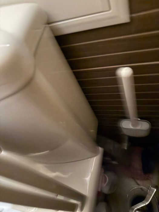 Унітаз U образний квадратний бу в чудовому стані