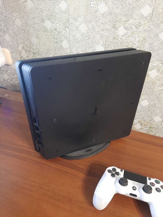 Play Station 4 slim 500гб