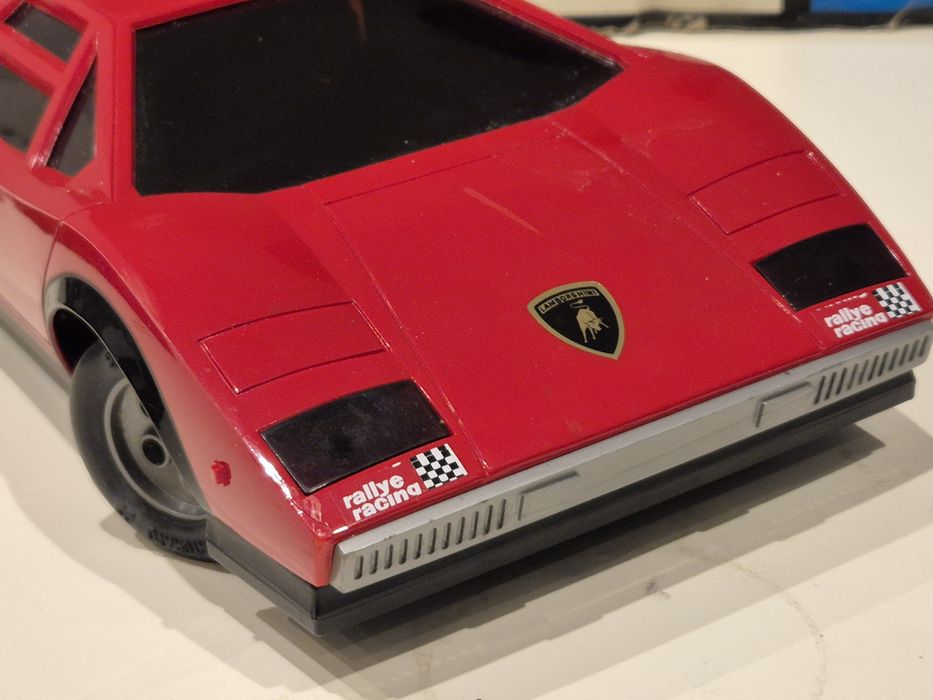 Lamborghini countach asahi 1:12 zdalnie sterowany.
