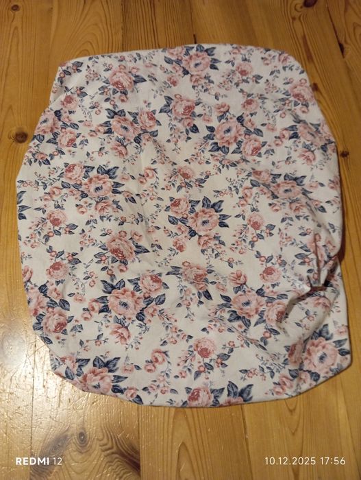 Prześcieradło na przewijak dla dziewczynki