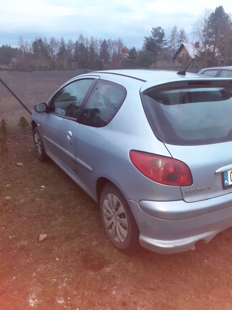 Peugeot 206   1.4  2006 rok