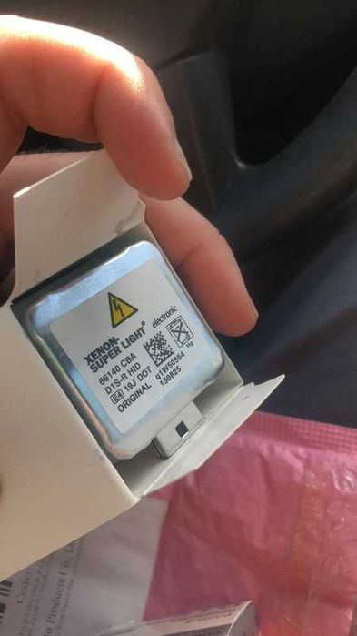 D1S Xenon 6000kL âmpadas 2x D1S.
6000k. Novas em Caixa