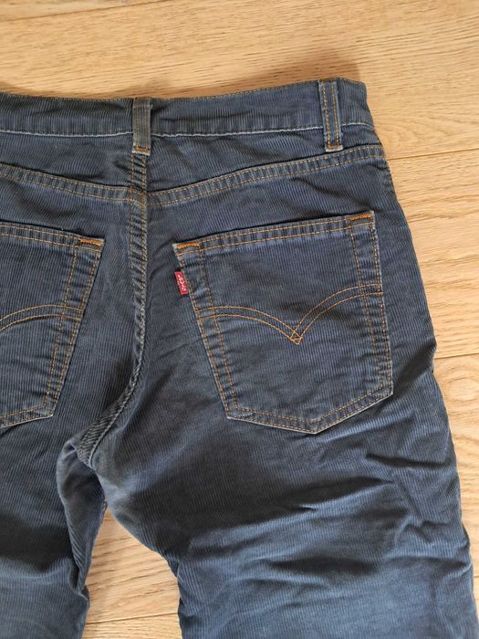 Spodnie dzwony Levi's 27/30 roz.s