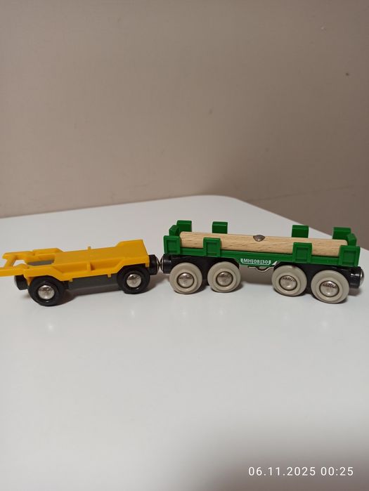 Вагончики вагони  brio до дерев'яної залізниці