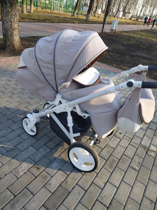 Коляска Bexa Ideal New бежевая