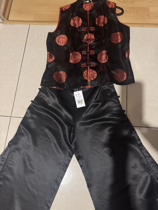 Komplet bluzka i spodnie