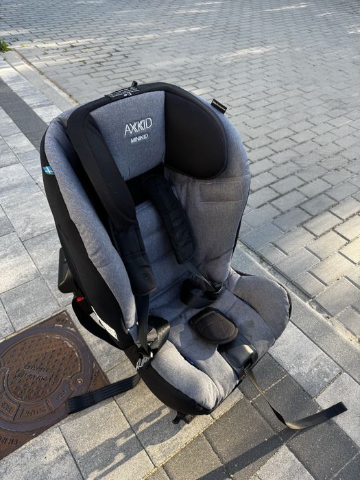 Axkid minikid fotelik samochodowy