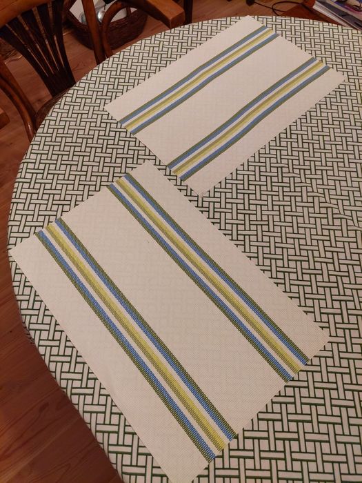 4 podkładki na stół, 2 różne wzory