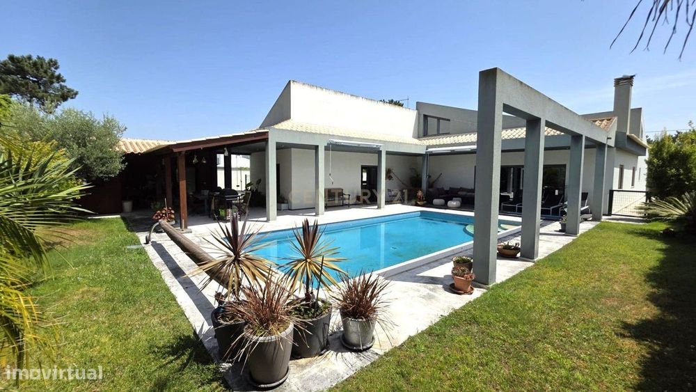 Moradia T4 com piscina na Verdizela - Rua Cabo Espichel 59, na Verdiz