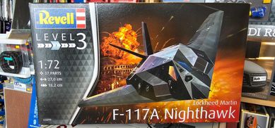 Revell 03899 F-117 Stealth Fighter - sklep modelarski Planeta Płock