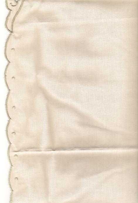 Bordado da Madeira naperon retangular em creme vintage
