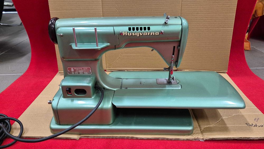 Maszyna doszycia husqvarna automatic kolekcjonerska antyk
