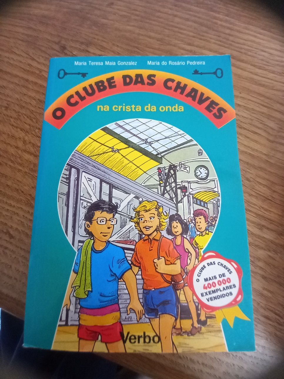 4 livros O Clube das Chaves