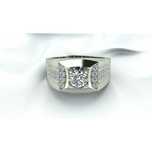 Złoty sygnet z brylantem 0.45ct i brylantami