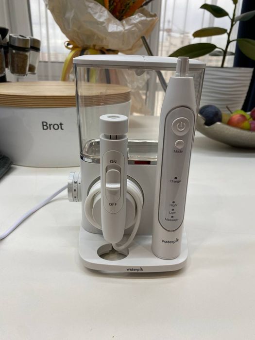 Waterpik.  зубниі центр Complete care 9.5 white