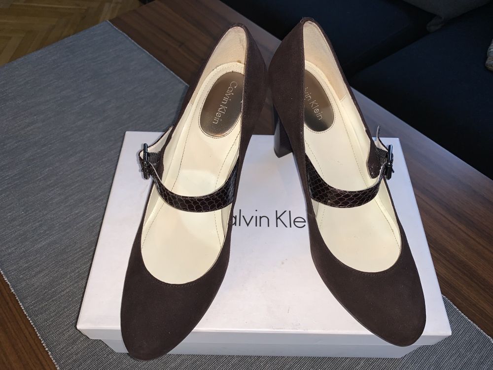 Buty czółenka Calvin Klein rozm.38,5 Jak Nowe