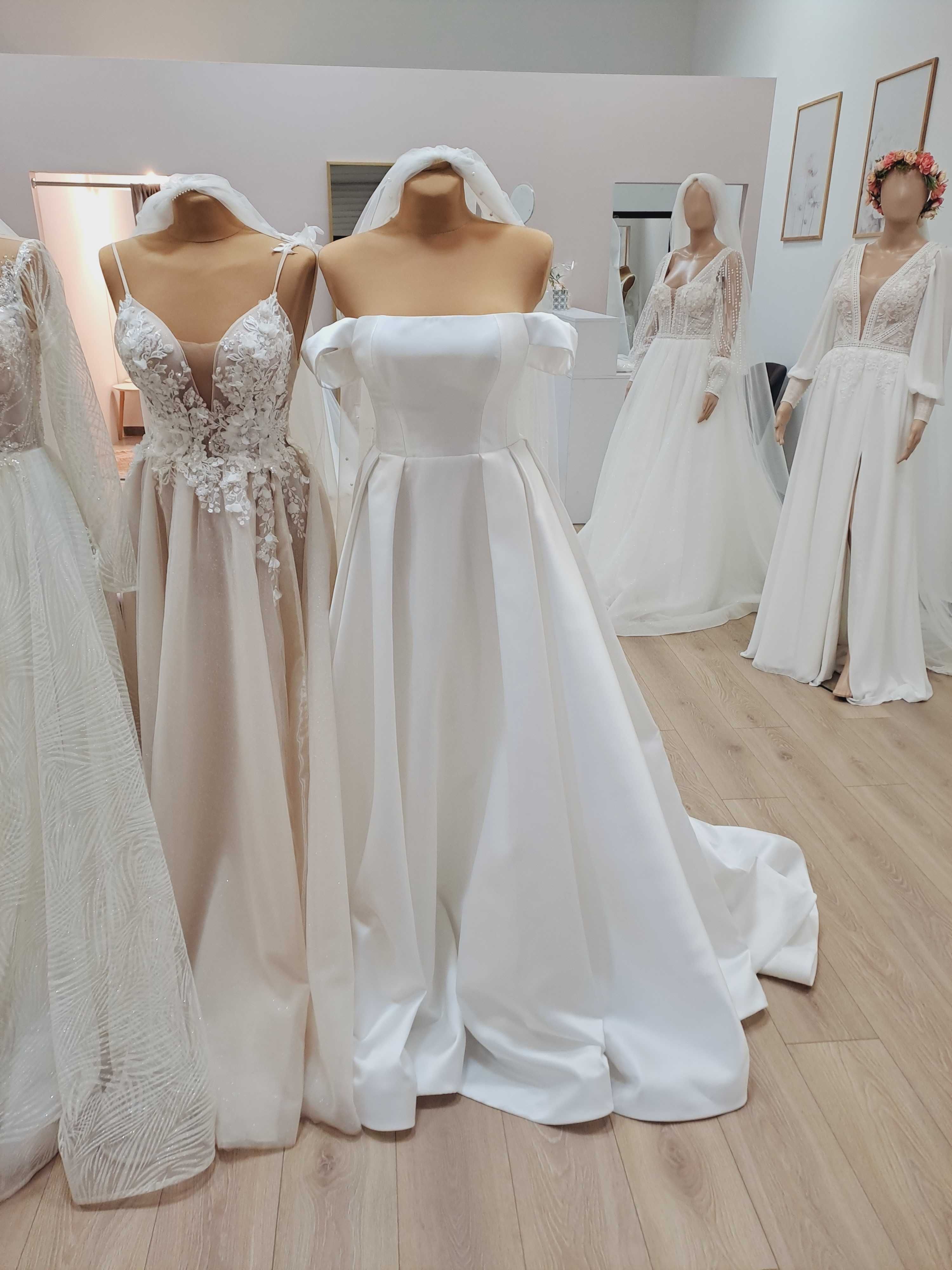 Nowa gładka klasyczna suknia ślubna gorsetowa satynowa z kieszeniami36