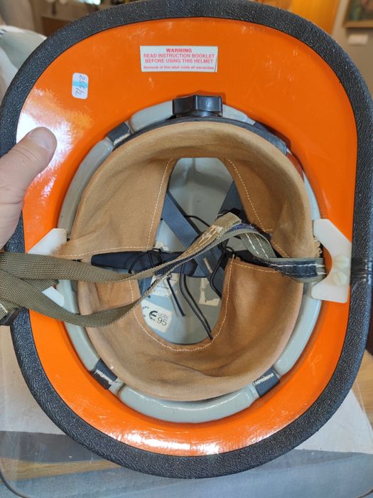 Hełm strażacki model Cairns 660C