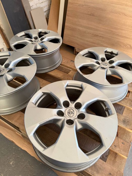 Диски титанові R17 Toyota