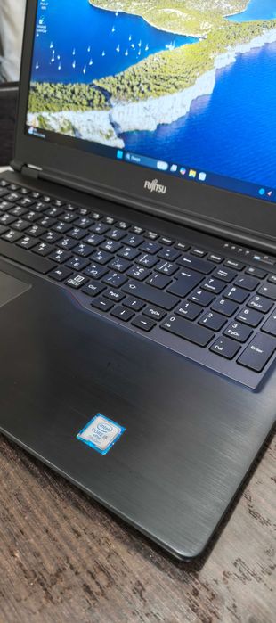 Ноутбук Fujitsu U757, i5, IPS 15"6, SSD NVMe 256/16Gb, modem GSM LTE.