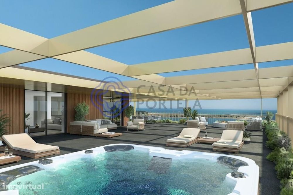 T4 Penthouse com Terraço, Jacuzzi e Vista Rio Douro – Vila Nova de Gai