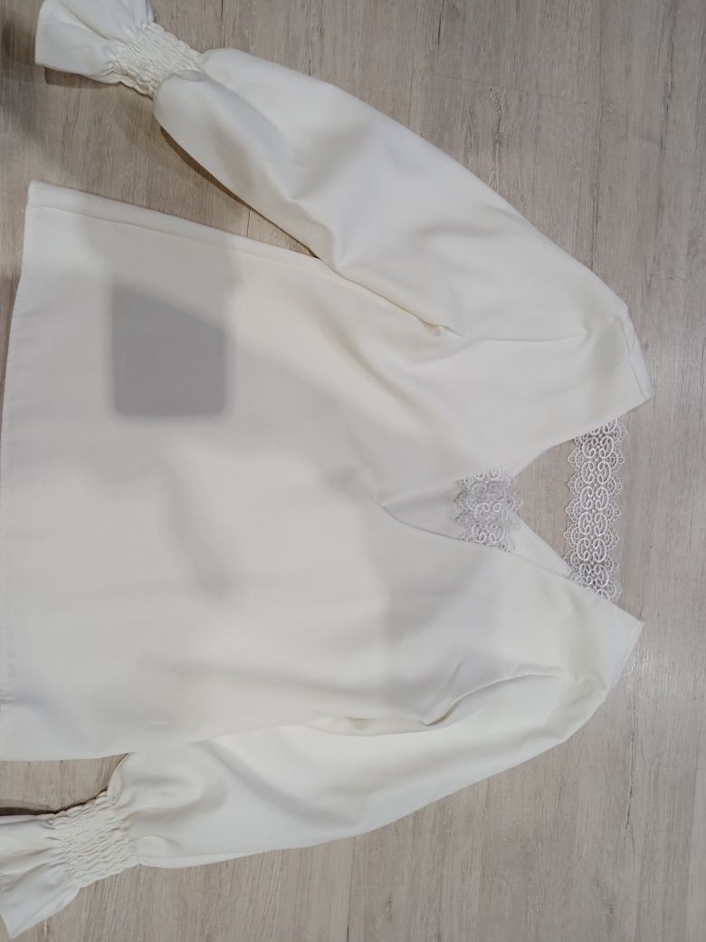 Блуза белая шикарная