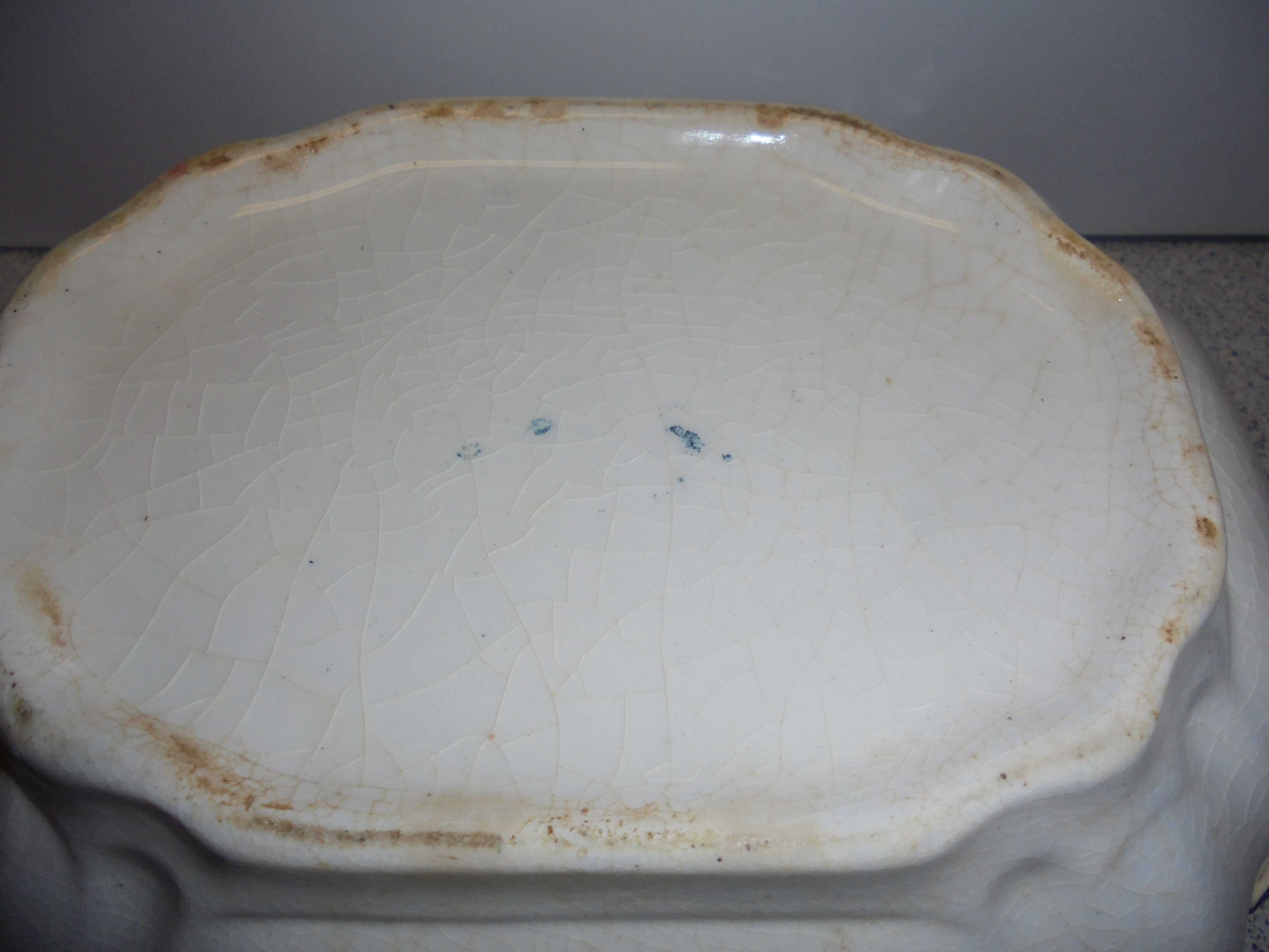 Terrina de loiça antiga