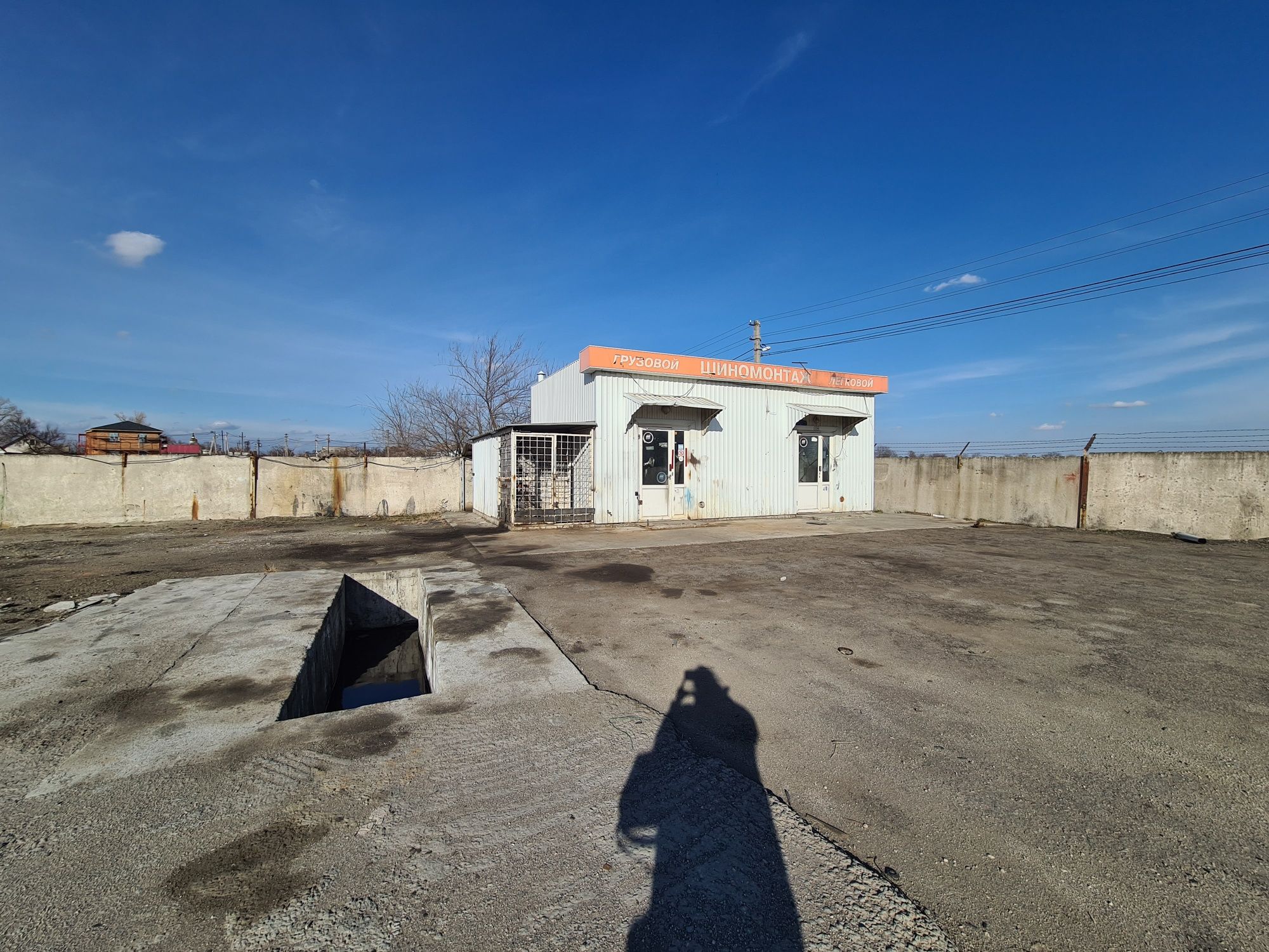 Аренда площадки с помещением под шиномонтаж