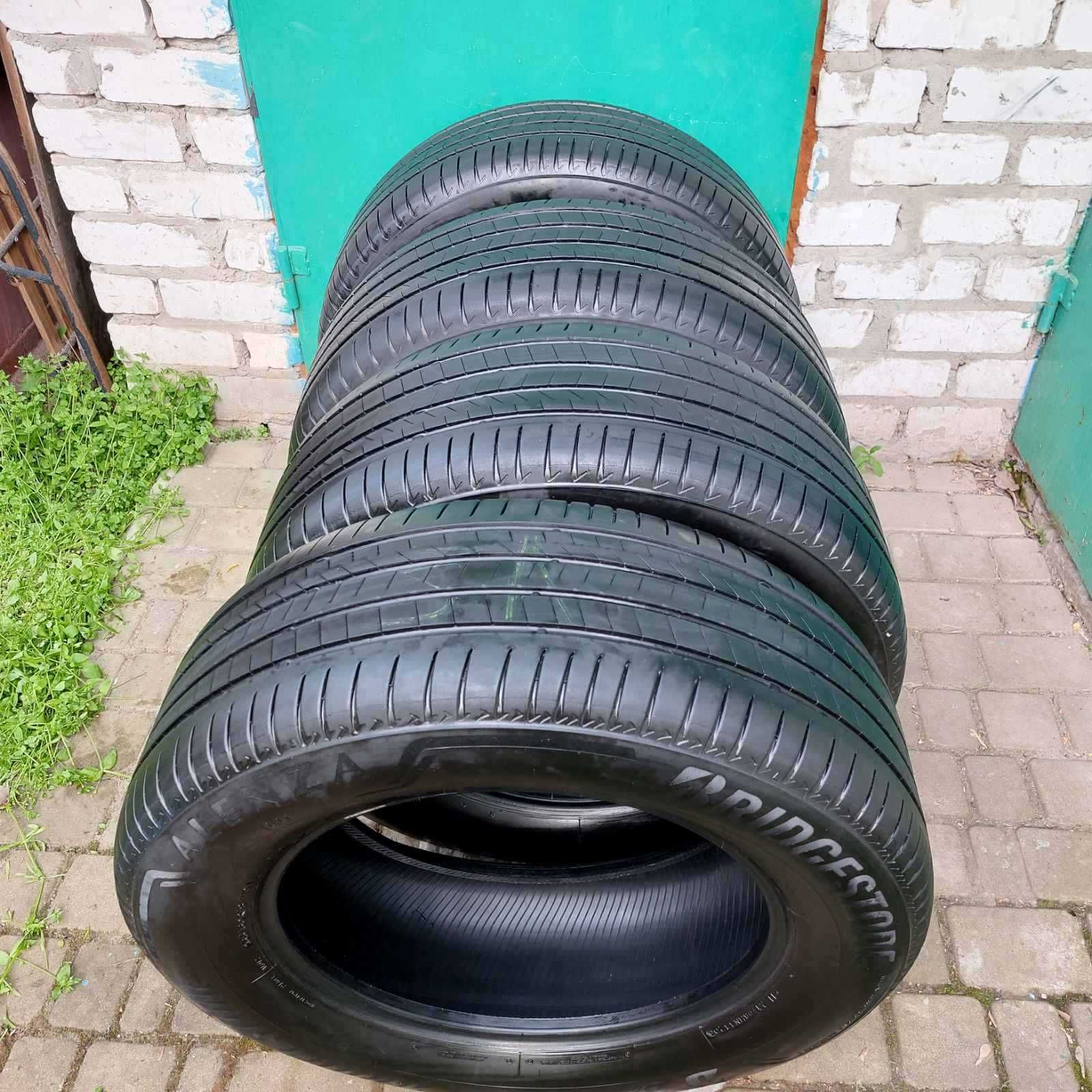 Bridgestone alenza  265/65/18